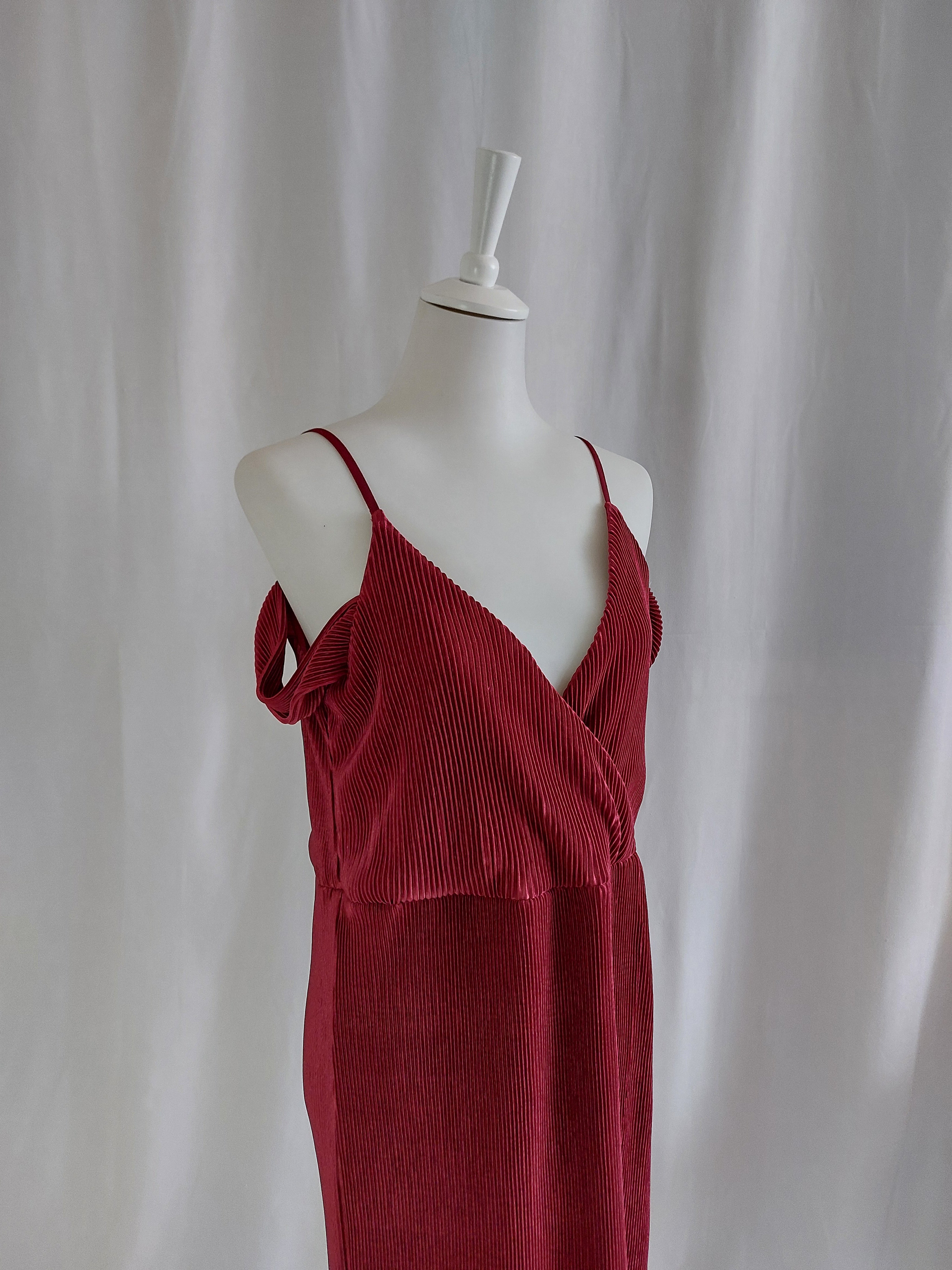 Elegantes rotes Kleid