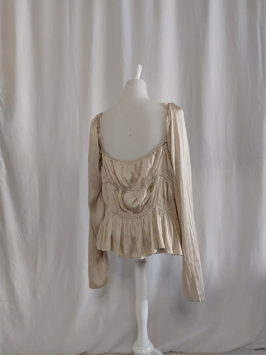 Elegantes Schößchentop