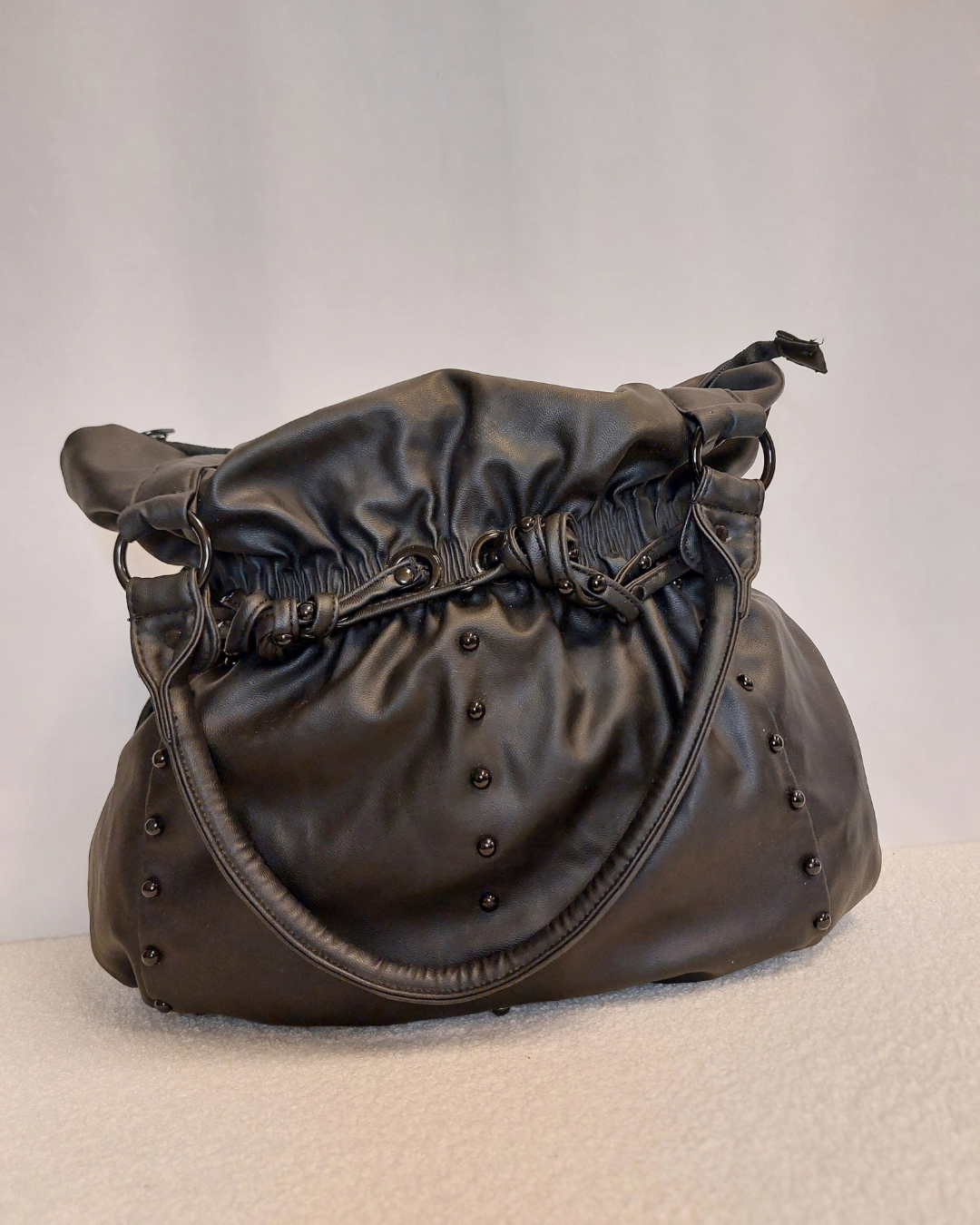 Tasche in Lederoptik