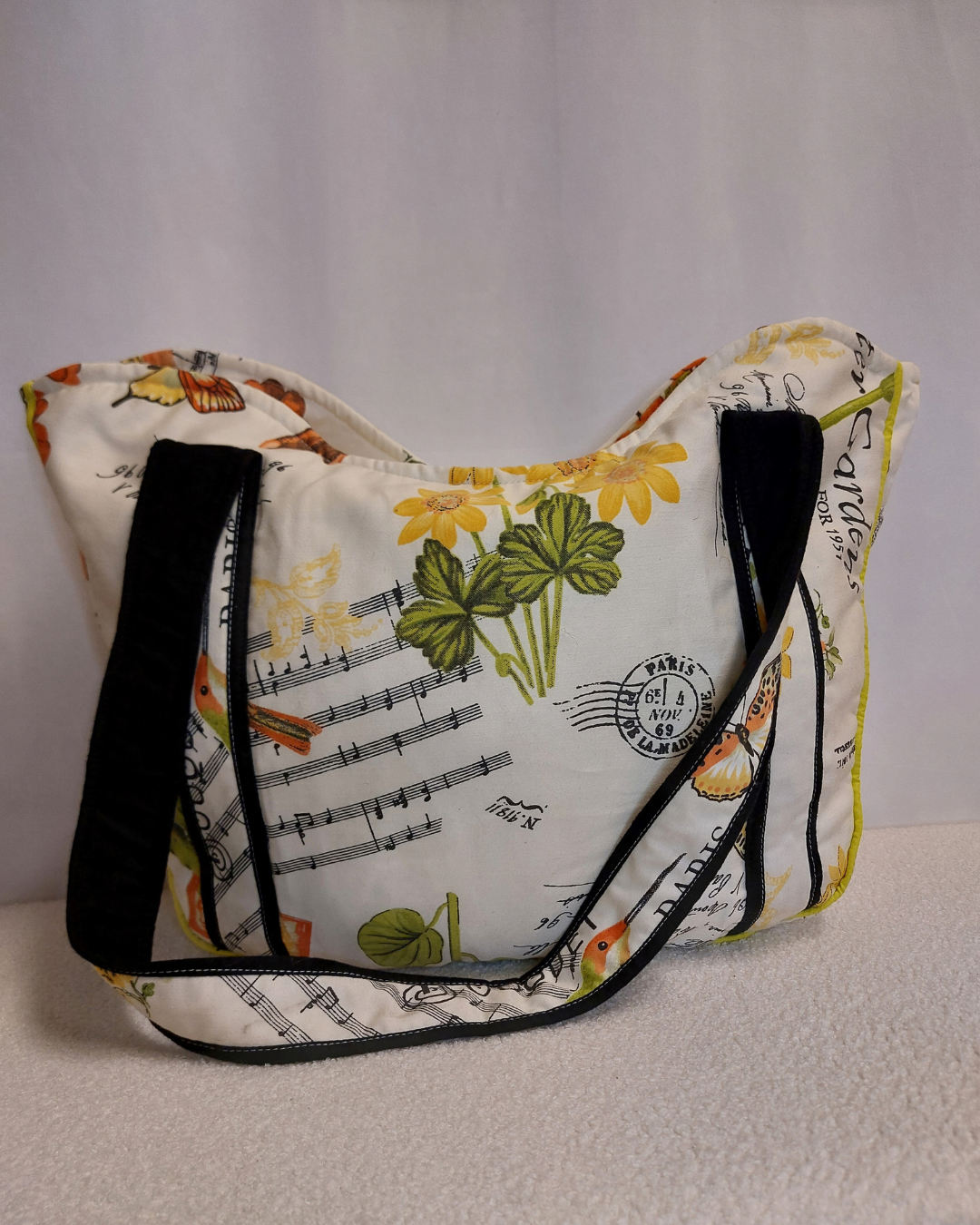 Bunte gemusterte Tasche